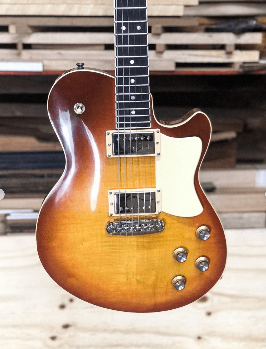 Cristof Special III — Guitarra eléctrica
